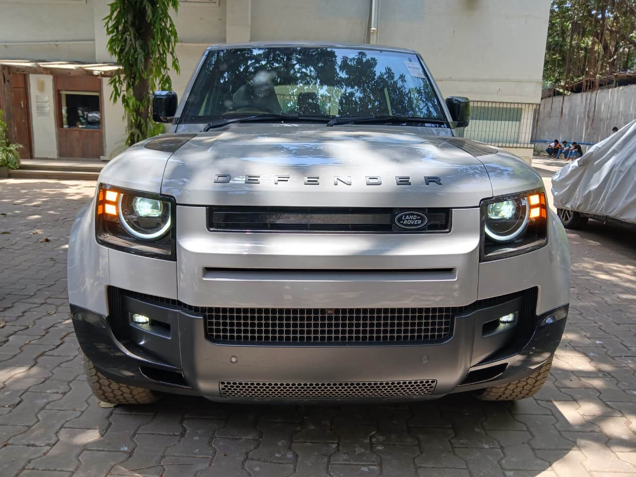 LAND ROVER DEFENDER inspection preview